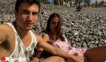 Реальная пара занимается сексом в публичном месте