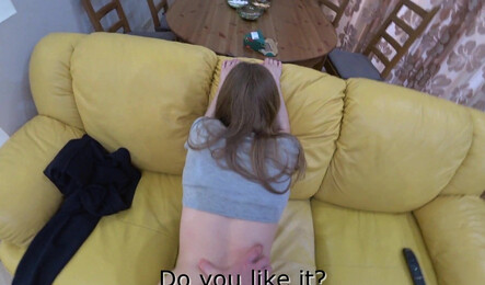 Молодая сводная сестра сосет член за 5К