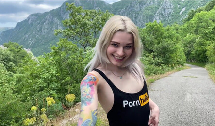 Свозил девушку в горы и заслужил на классный секс