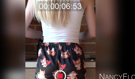 Русская девушка дала американцу при первой же возможности