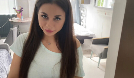 Лолли Липс получила доставку и расспалтилась сексом с курьером