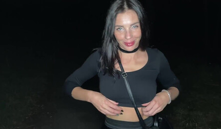 Неожиданный секс с незнакомцем прямо на улице