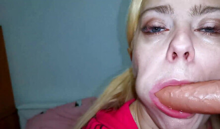 Моя сводная сестра любит делать минет