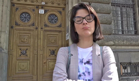 Молодая немка приняла участие в приватном порно кастинге за деньги