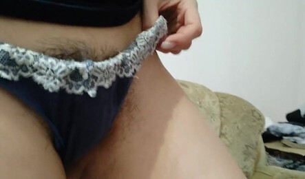 Люблю когда моя девушка дрочит мне член свою волосатую