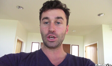 Красивая милфа принимает во все дырки в очень классном жестком порно