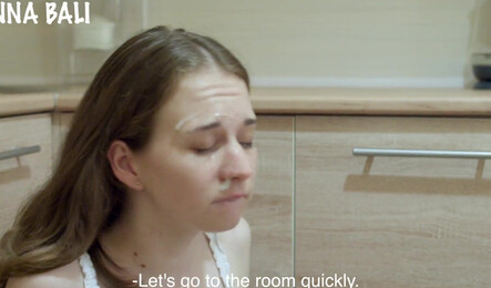 Русская девушка изменила любимому с его другом