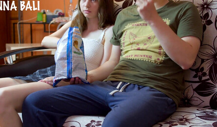 Русская девушка изменила любимому с его другом