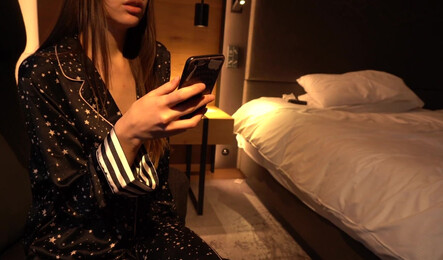 Русская девушка захотела секса и сняла парня на час