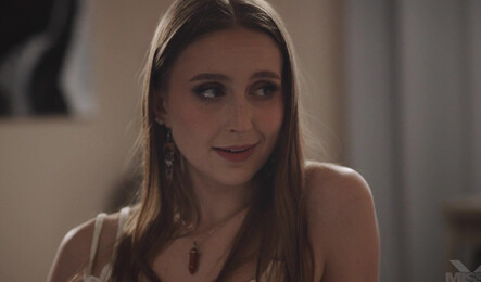 Не смог сдержаться и трахнул сводную сестру