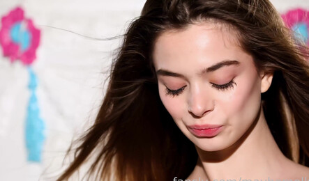 Анальный секс с Молли Литл - ее первая порно сьемка!